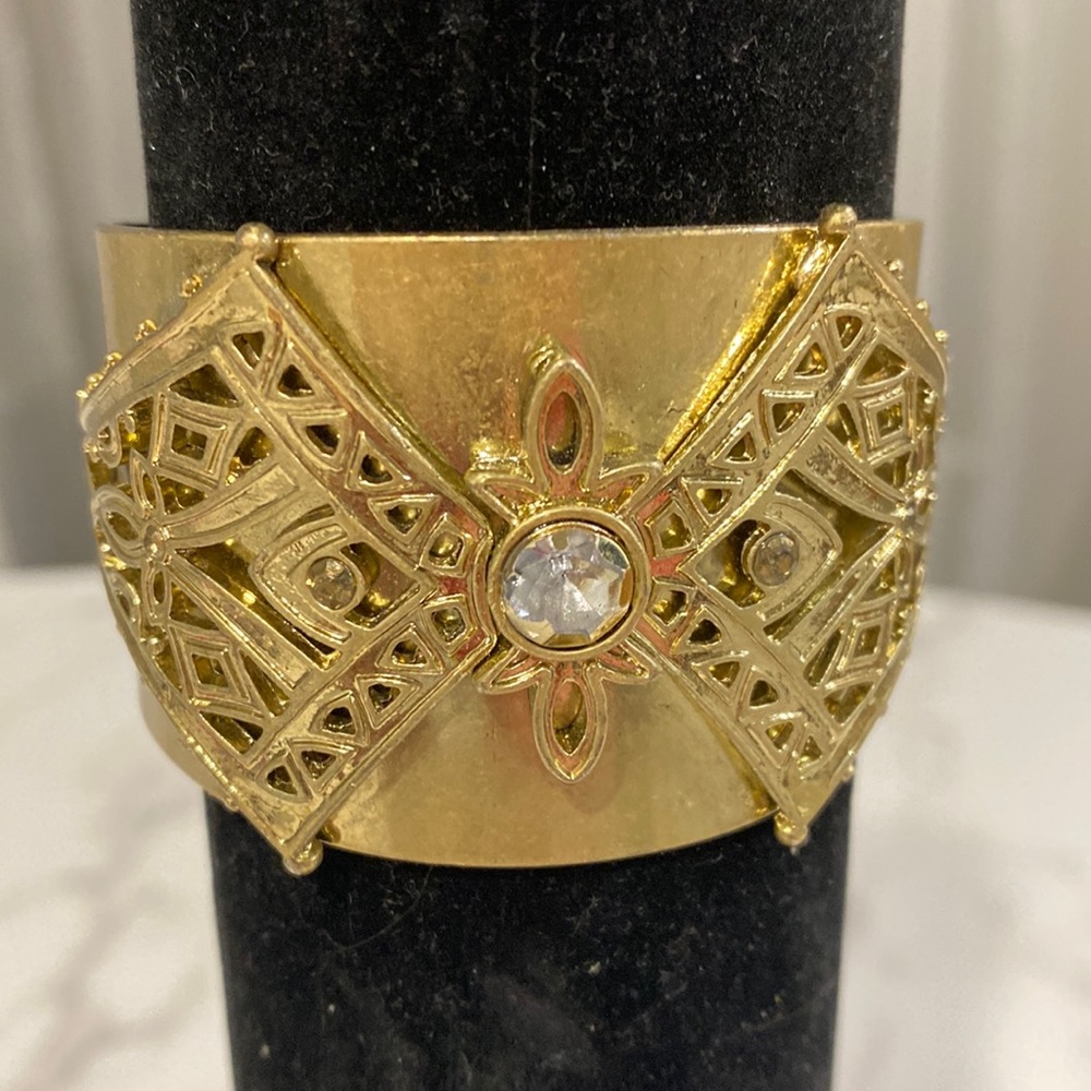 Jessica Simpson, Gold-toned with stones cuff bracelet